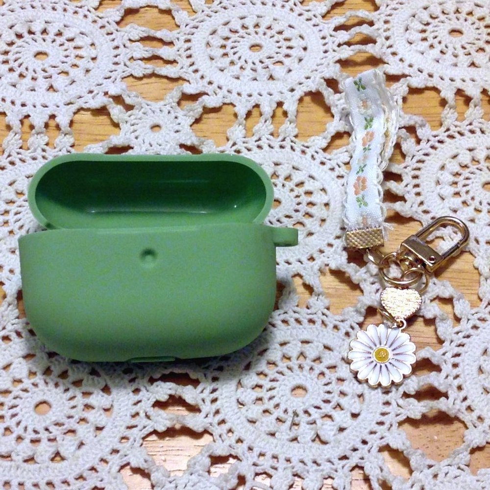 Airpods Pro case, pretty floral design